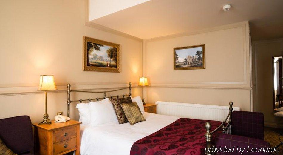 Antelope By Greene King Inns Poole Extérieur photo