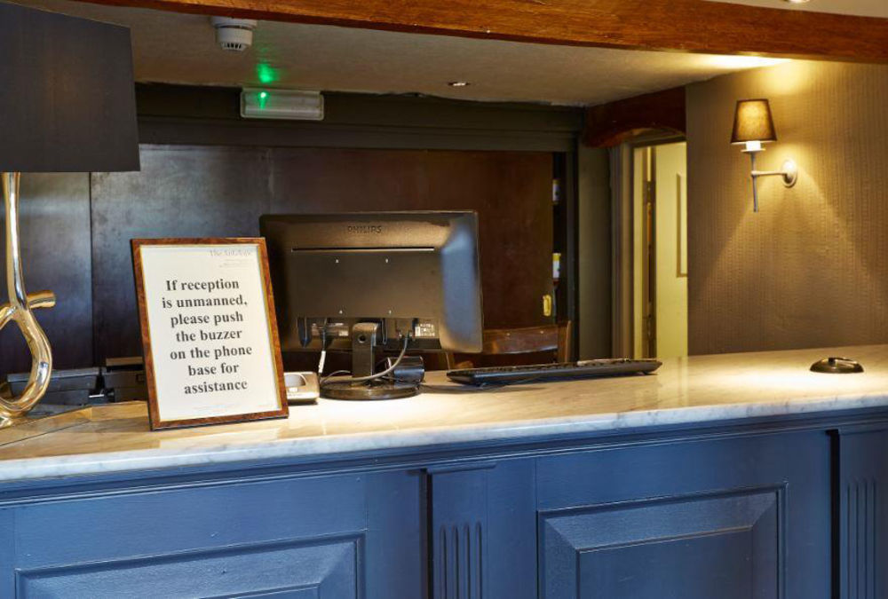 Antelope By Greene King Inns Poole Extérieur photo